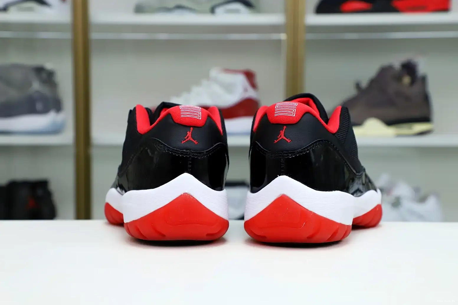Kimikick BRED RETRO AIR JORDAN 11 LOW 0730